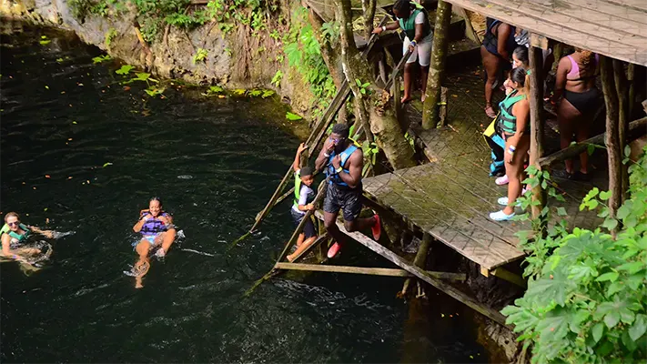 Cenote tour